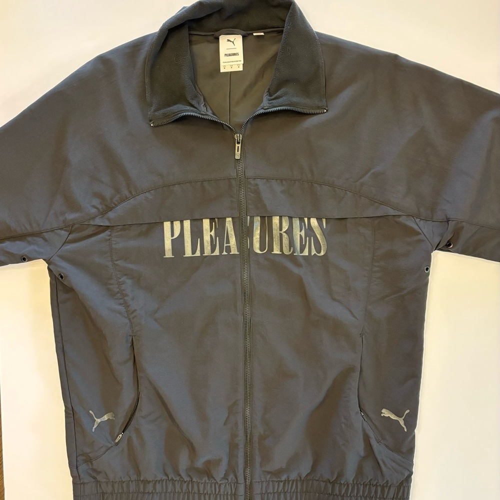 NWOT Puma x Pleasures BLACK Windbreaker Jacket Athletic Style
